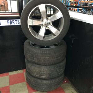 Grand Cherokee 2013 Mags With Tyres Set